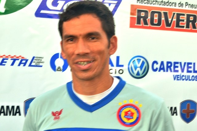 Com a chegada de Souza, Vilhena junta os dois artilheiros da última temporada