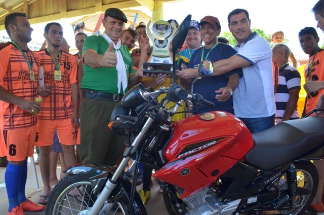   Nos pênaltis, Macedo Madeiras/Pão Queijo conquista a Copa do Trabalhador 2015 