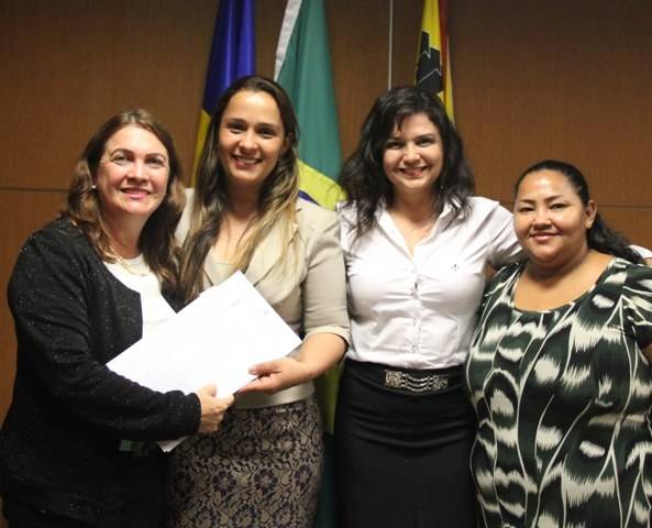 Governo atende pedido de Rosangela Donadon para ensino no Cone Sul