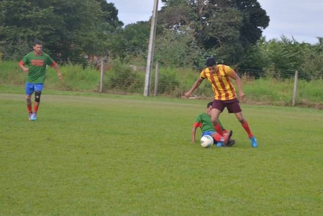 Copa Depósito de Madeiras Pires de Futebol Master  começa com dois empates