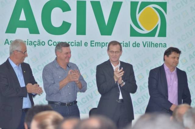Presidente do Banco da Amazônia visita Vilhena e fala a empresários do Cone Sul