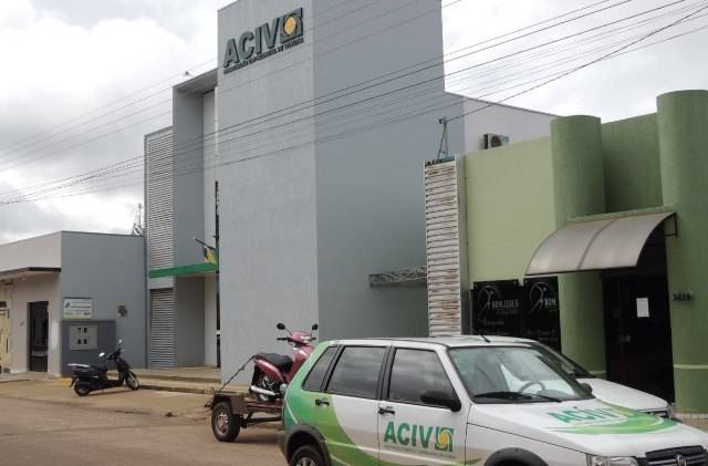 Expedito intervém, tucanos fazem acordo e empresária assume PSDB em Vilhena