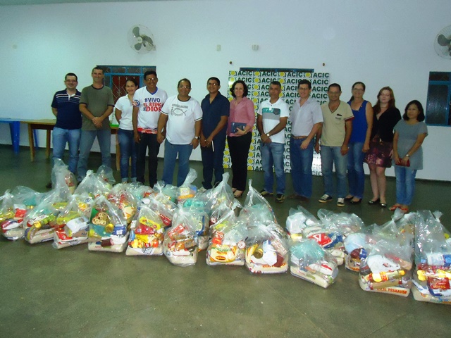 Aniversariantes usam “presentes” da própria festa para ação social em Cerejeiras