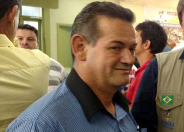 Por um voto, vereador vence atrapalhada convenção do PMDB em Chupinguaia