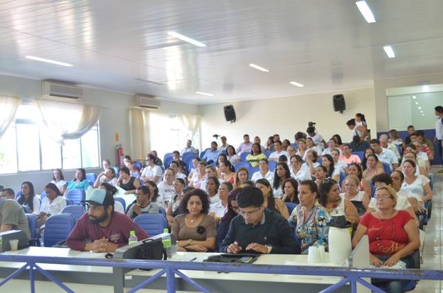 Vilhena: homenageados por vereadores, profissionais de saúde cobram melhorias 
