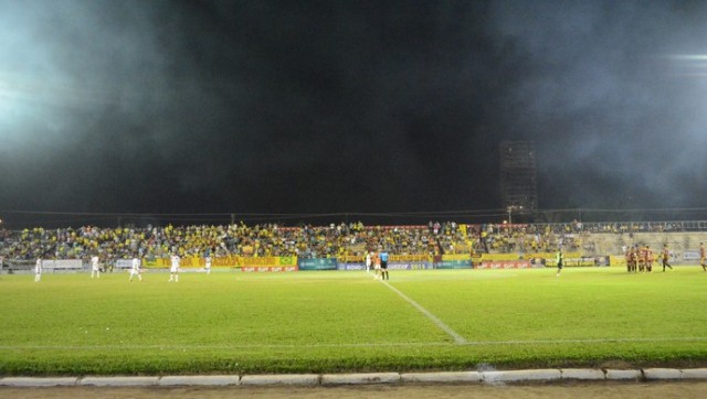 Com recorde de público, Genus bate o Vilhena por 2 a 1 e se aproxima do título