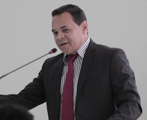 Vereador propõe cartão-desconto para servidores municipais no comércio de Vilhena