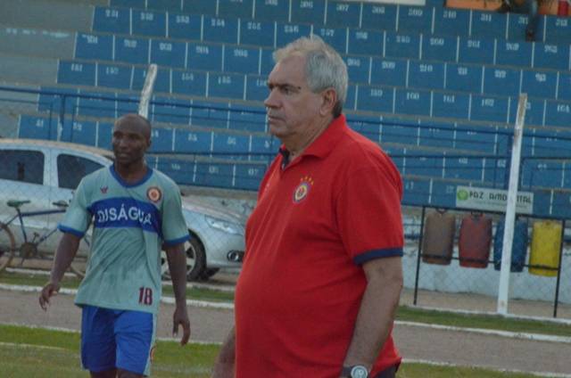 Vilhena terá mudanças “forçadas” para partida contra o Nautico-RR