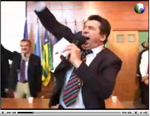 CASSOL COMEMORA E CAHULLA CRITICA EXPEDITO