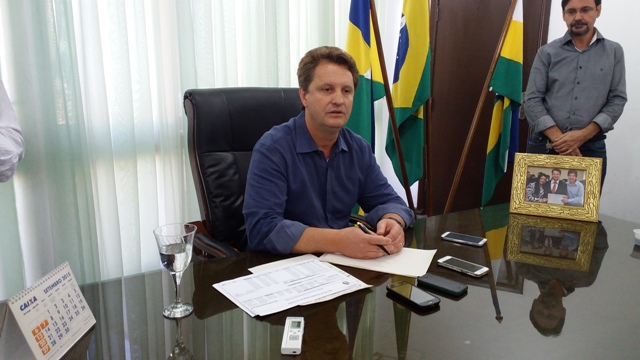 Prefeito de Vilhena comenta ações da PF e anuncia nomes de novos secretários