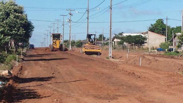 Marfrig reabre e deputado anuncia retomada de pavimentação em Chupinguaia