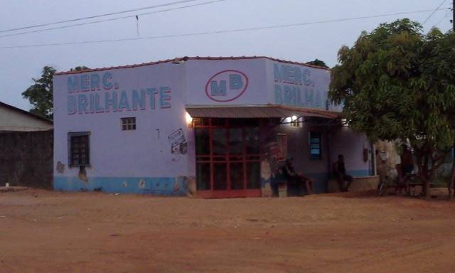 Mesmo sem reagir, comerciante é baleado durante assalto na periferia de Vilhena