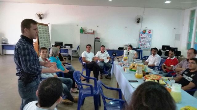 Delegado e empresários discutem prevenção de furtos no comércio de Cerejeiras