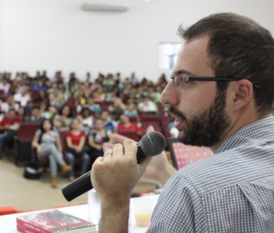 Autor de livro sobre “massacre de Corumbiara” reage críticas e denuncia imprensa