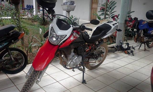 Polícia prende assaltantes e localiza moto roubada em Vilhena; um é adolescente