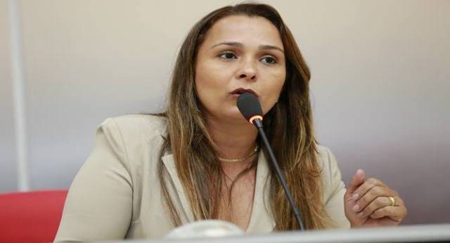 Deputada lamenta falecimento e elogia trajetória de pastor pioneiro no Cone Sul