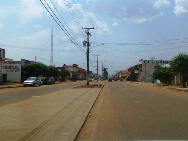 Calor bate recorde na cidade de Cerejeiras e professora ameaça dispensar alunos