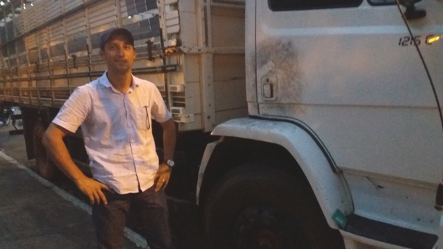 Após dois dias, denúncia anônima ajuda a recuperar caminhão furtado em Vilhena