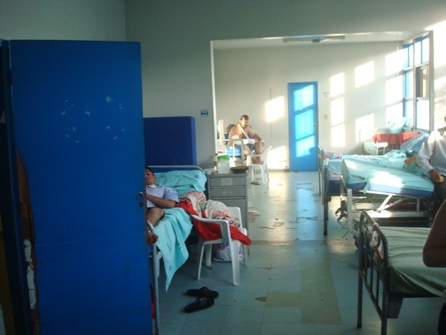 QUEM SAI E QUEM FICA? PREFEITURA FAZ TERRORISMO COM MÉDICOS
