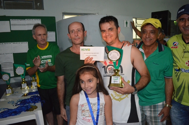 Taça Aciv de Futebol define os campeões nas duas categorias