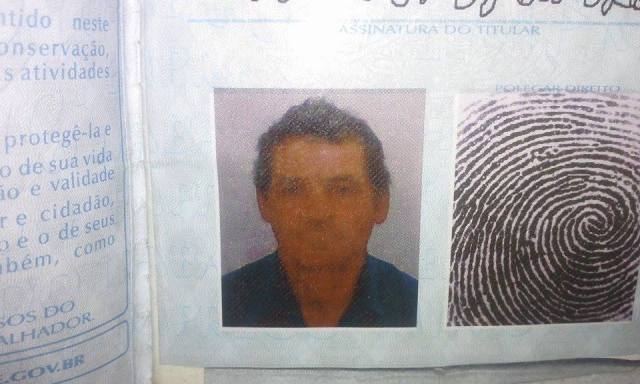 Sepultado como indigente, terceiro carbonizado em chacina tem corpo reconhecido