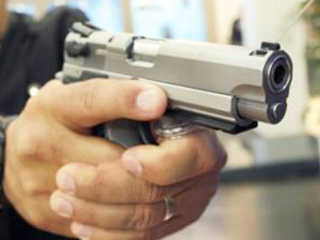 Homem com pistola assalta vendedora de joias e leva R$ 300 mil em mercadorias