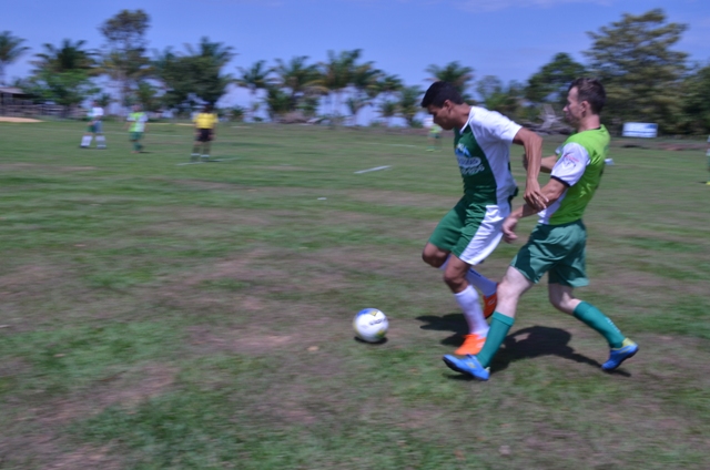 Três jogos abriram neste domingo a Copa Macedo Madeiras Master