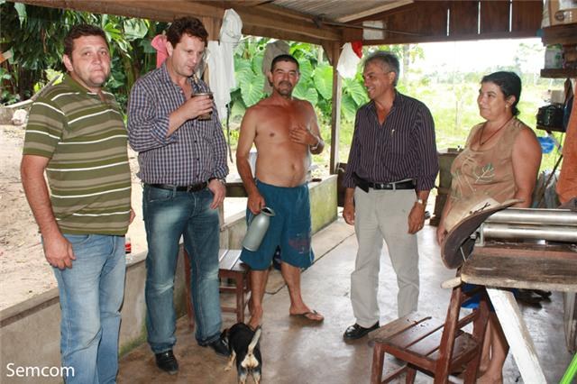 PREFEITO ACOMPANHA OBRAS NA SERRA DO RÉGIS