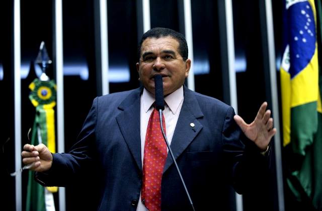 Em Rondônia, ex-senador pede cassação de deputado e faz desabafo no Facebook