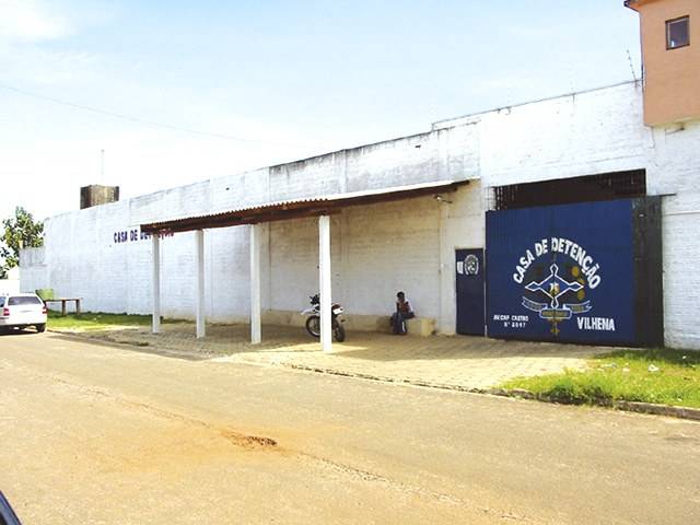 URGENTE: PRESOS SE REBELAM EM VILHENA E JÁ HÁ FERIDOS