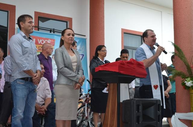 Centenas de pessoas prestigiam evento que marcou reabertura da Associação Donadon em Vilhena
