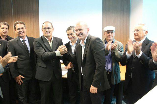 Ex-deputado de Cerejeiras assume DER prometendo “compromisso e disposição”
