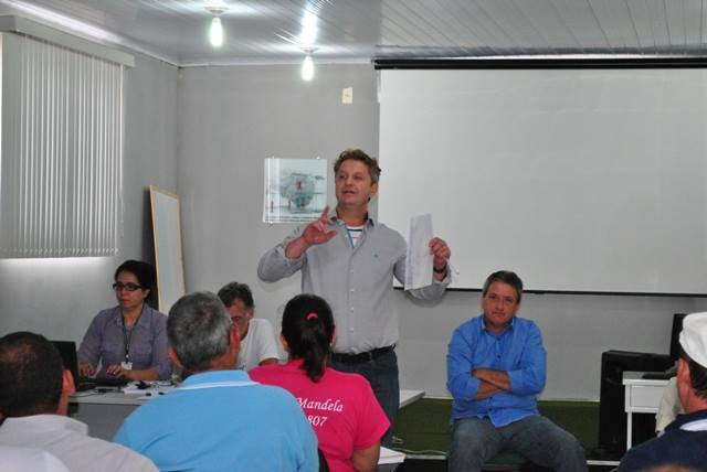 Diante de colegas do Cone Sul, prefeito de Vilhena tenta repassar hospital para Estado