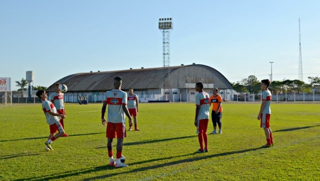 Reportagem do Globo Esporte mostra apogeu e agonia do Vilhena Esporte Clube