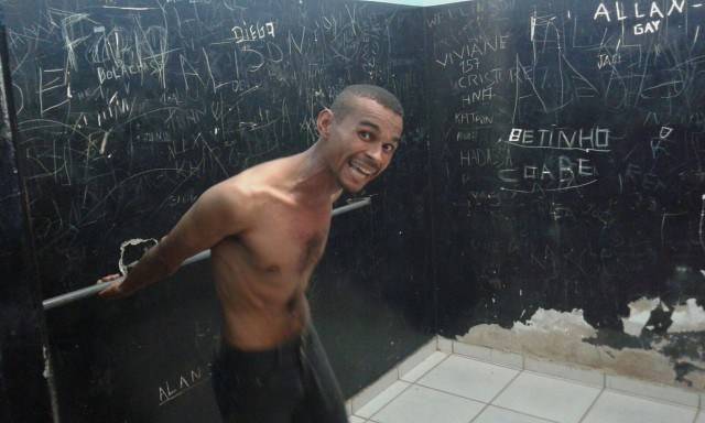Em Vilhena, mulher escapa de ser morta estrangulada por homem que retirou das ruas