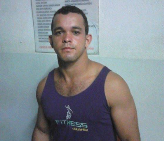 Rapaz de 24 anos bate moto em poste e morre no Hospital Regional de Vilhena