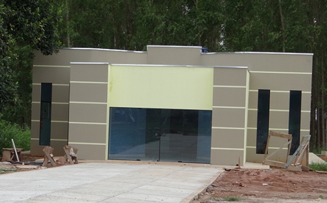 Cerejeiras ganha Capela Mortuária feita com recursos próprios e inauguração será em breve