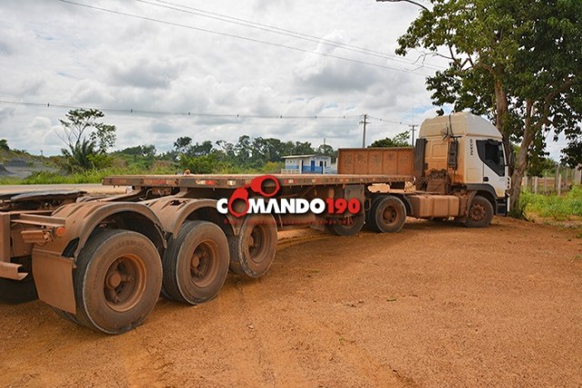 Ladrões roubam carreta em Vilhena e vendem carga de cimento em Ji-Paraná