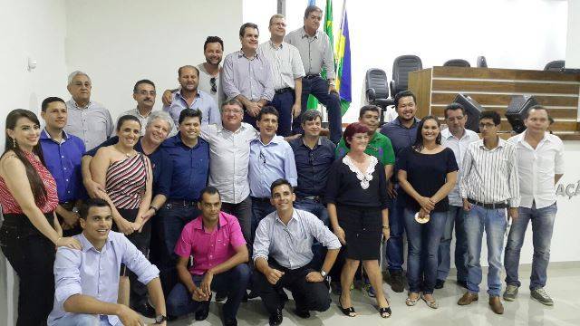 Associações comerciais do Cone Sul se reúnem e vilhenense é empossado na FACER