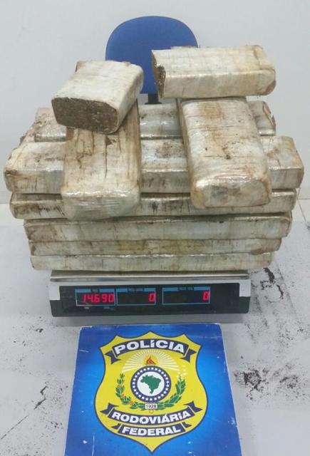 Flagrado com drogas em Vilhena, rapaz zoa a polícia: “Achei e era para consumo”