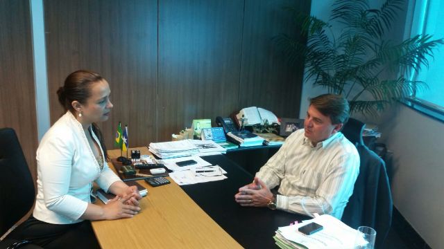 Rosangela Donadon assegura implementos agrícolas para associações do Cone Sul