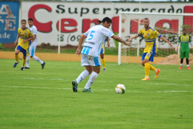 Campeonato Estadual tem rodada completa neste sábado