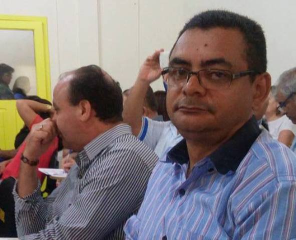 A pedido de vereadores, prefeito demite secretário e assume Educação em Chupinguaia