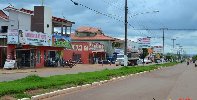 Colisão entre motos em Corumbiara manda dois feridos para hospital de Cacoal
