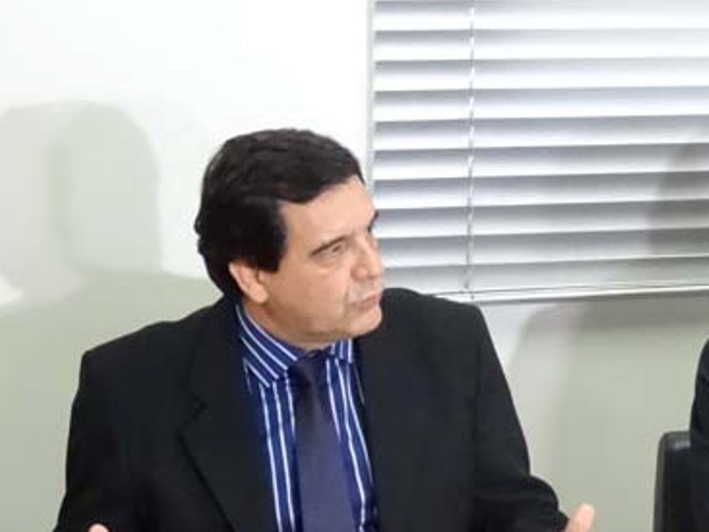 Advogado de Rover diz que não há razão para justiça afastar prefeito do cargo
