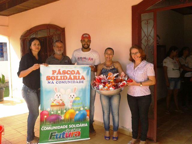 Em Cerejeiras, voluntários fundam ONG e distribuem ovos de chocolate na Páscoa