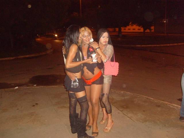 TRAVESTIS QUEREM USAR “NOME DE GUERRA” PARA RESPONDER CHAMADA ESCOLAR