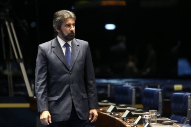 Senador de Rondônia promete apresentar PEC por novas eleições presidenciais