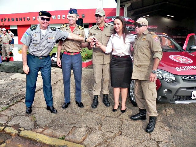 Rosangela Donadon anuncia investimentos de R$ 400 mil para o Corpo de Bombeiros