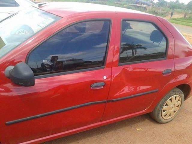 Cerejeiras: cabeleireiros batem em carro de radialista, deixam cartão e pagam prejuízo